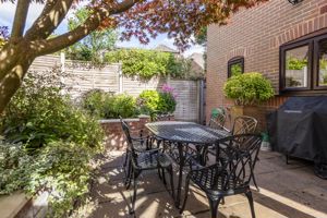 Photo 19- click for photo gallery